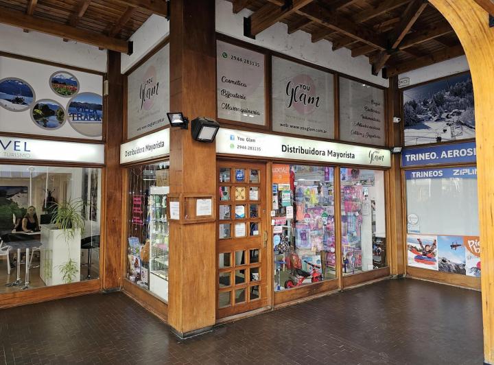 Local comercial · 161m² · 2 Ambientes