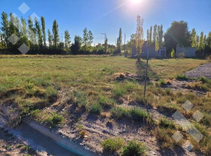 Terreno · 562m²