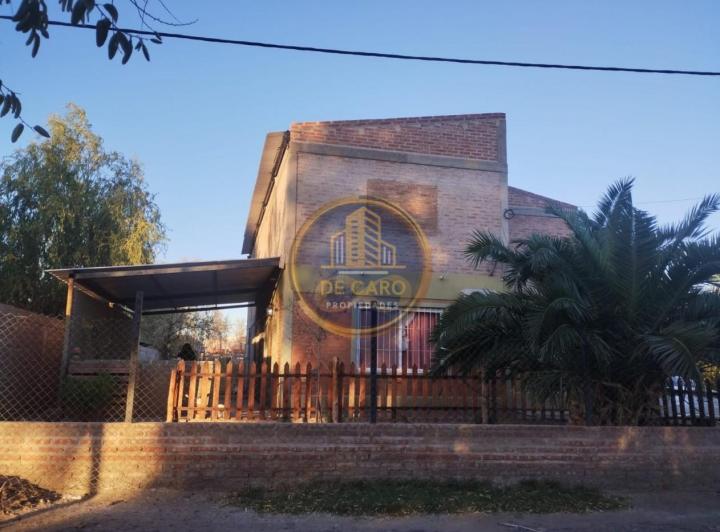 Casa · 190m² · 3 Ambientes · 1 Cochera