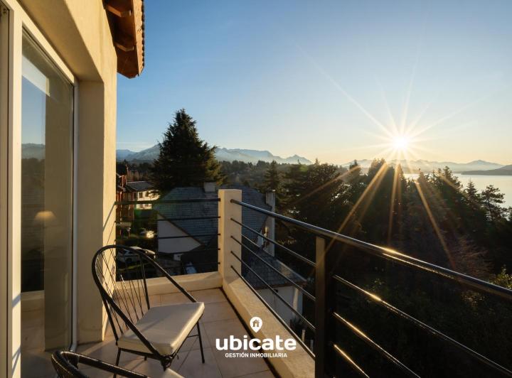 Hotel · 423m² · 11 Ambientes · 9 Cocheras