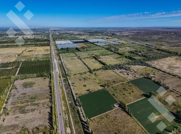 Terreno · 300m²