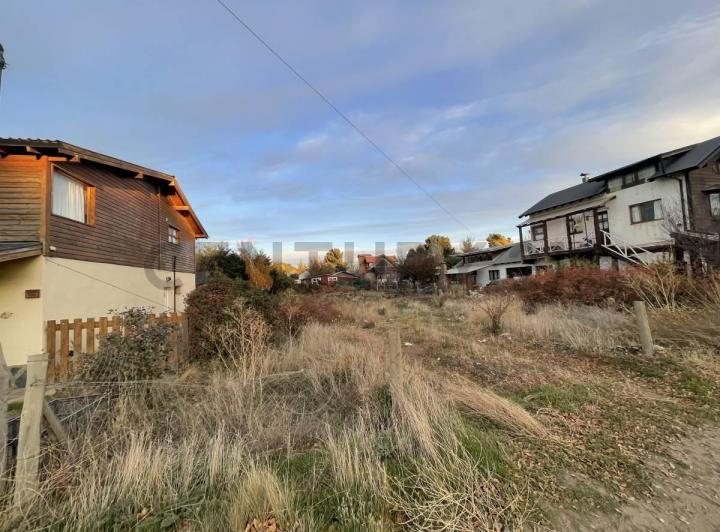 Terreno · 600m²