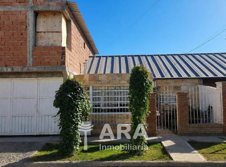 Casa · 200m² · 5 Ambientes · 1 Cochera
