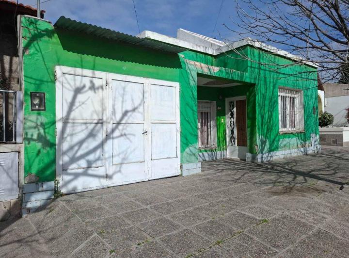 Casa · 135m² · 6 Ambientes · 1 Cochera