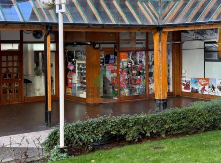 Local comercial · 162m² · 2 Ambientes
