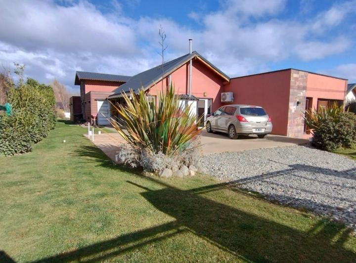 Casa · 218m² · 4 Ambientes