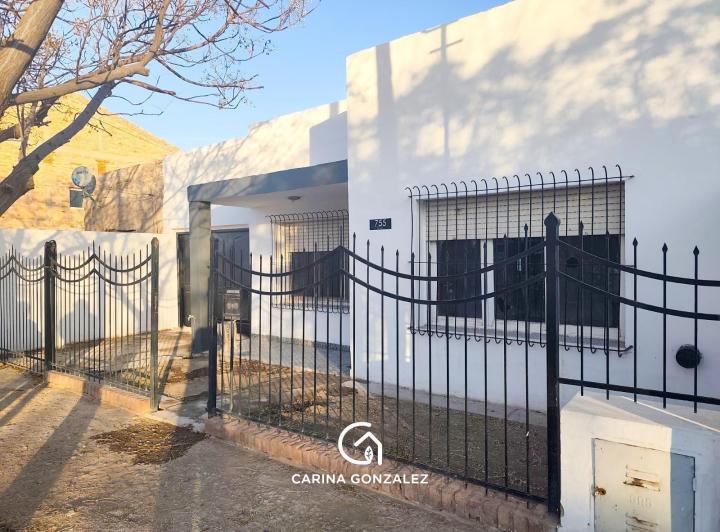 Casa · 125m² · 3 Ambientes · 2 Cocheras