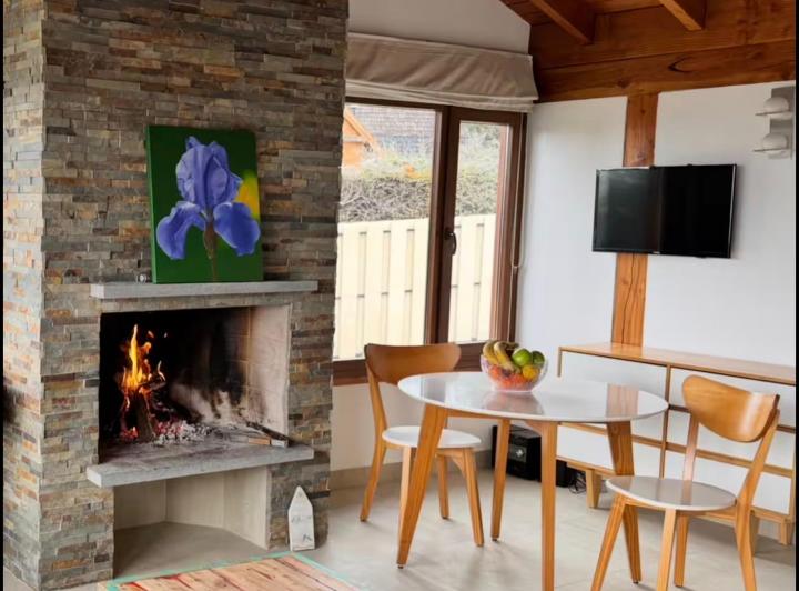 Casa · 210m² · 7 Ambientes · 3 Cocheras