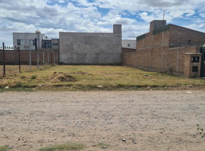 Terreno · 365m²