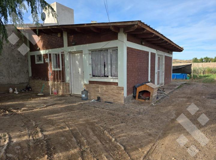 Casa · 45m² · 2 Ambientes · 2 Cocheras