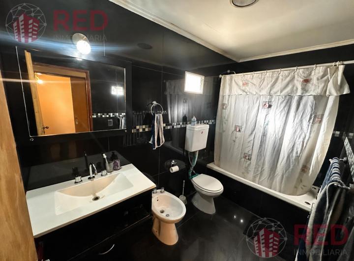 Casa · 220m² · 6 Ambientes