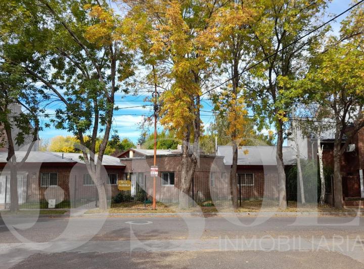 Casa · 188m² · 5 Ambientes · 2 Cocheras