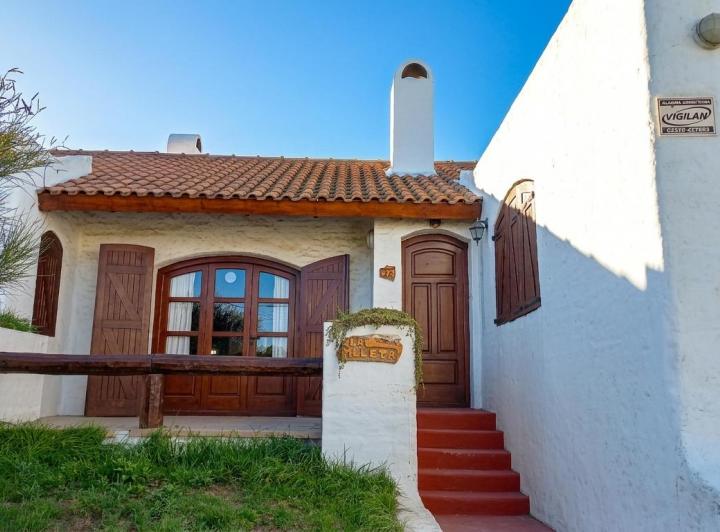 Casa · 130m² · 4 Ambientes · 1 Cochera