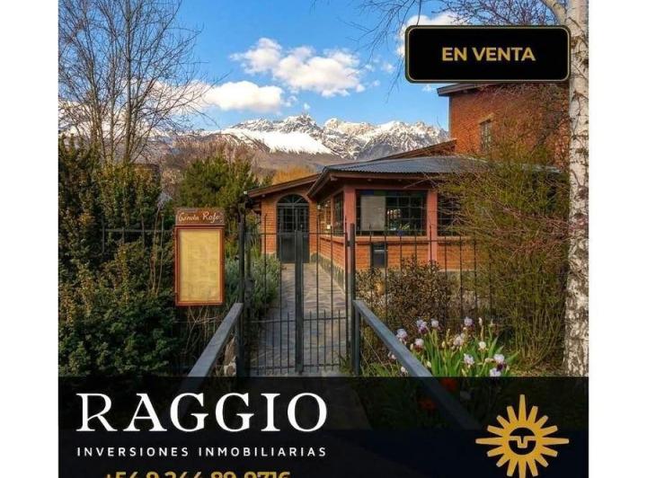 Local comercial · 230m² · 7 Ambientes · 3 Cocheras