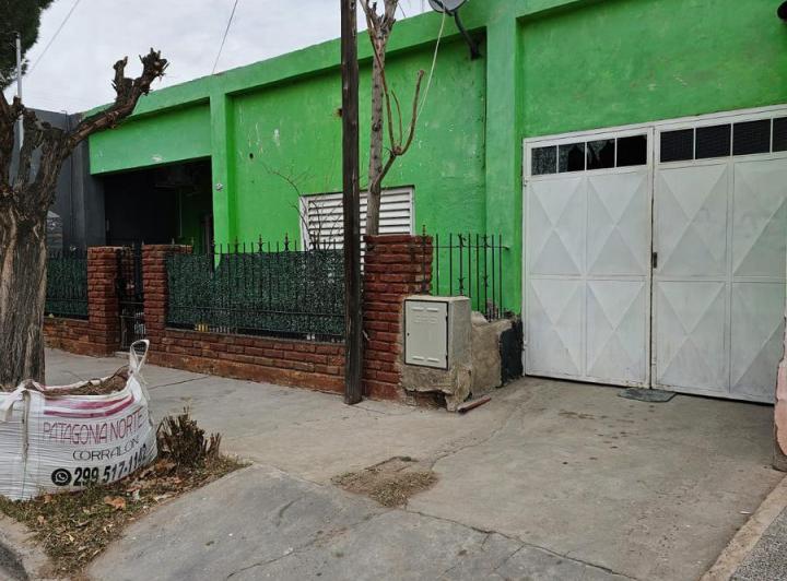 Casa · 100m² · 4 Ambientes · 1 Cochera