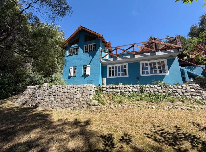 Casa · 130m² · 5 Ambientes · 1 Cochera
