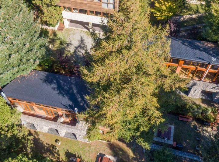 Hotel · 566m²