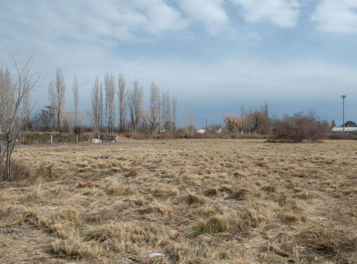 Terreno · 302m²