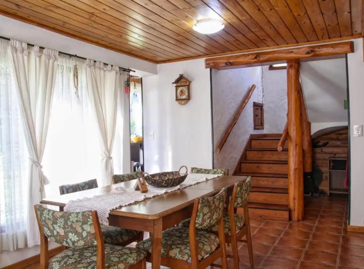 Casa · 1062m² · 1 Cochera