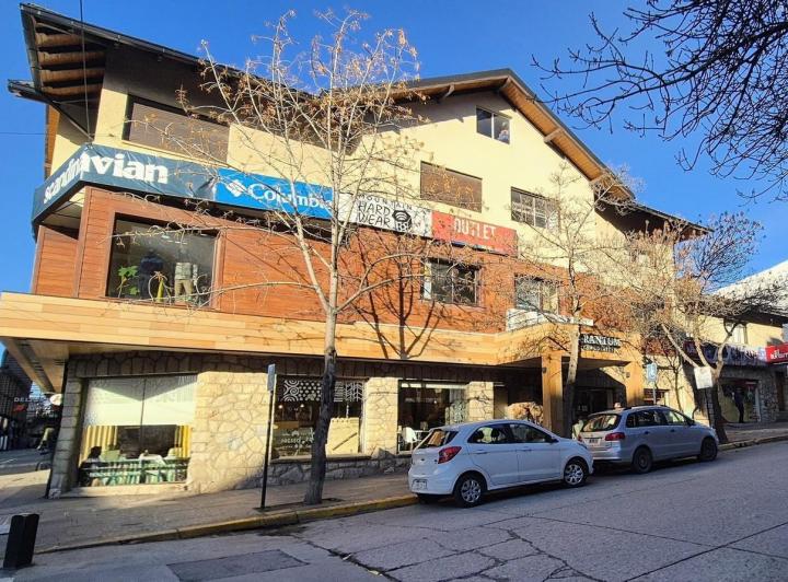 Local comercial · 2694m²
