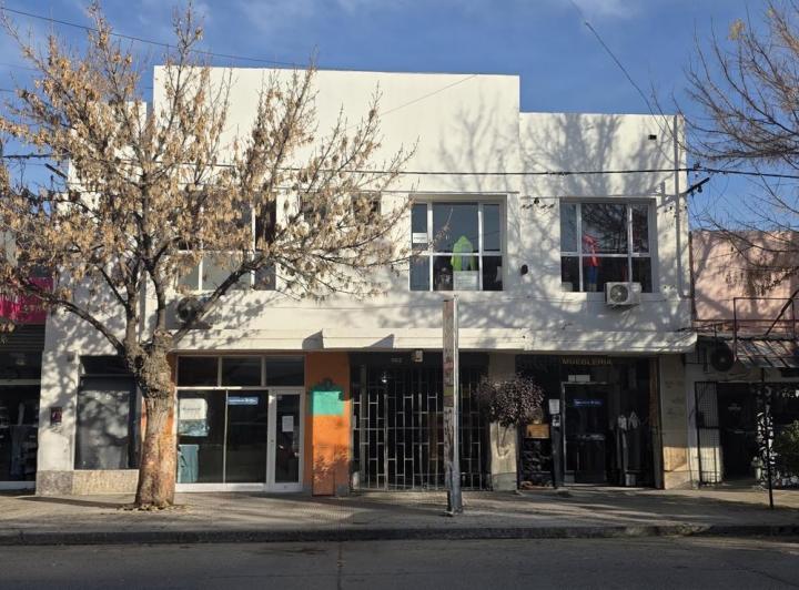 Local comercial · 174m² · 1 Ambiente