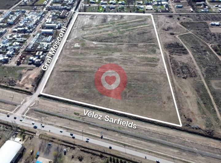 Terreno · 450m²
