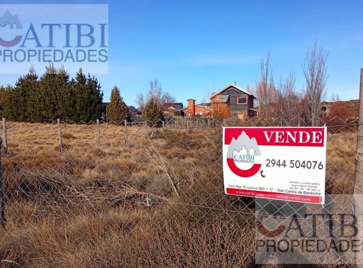 Terreno · 838m²