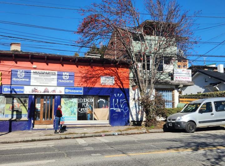 Terreno · 382m²