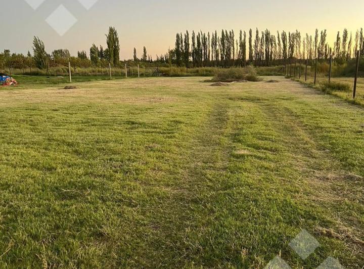 Terreno · 1800m²