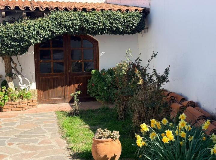 Casa · 285m² · 11 Ambientes · 2 Cocheras