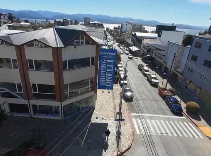 Local comercial · 1200m²