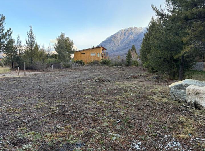 Terreno · 961m²