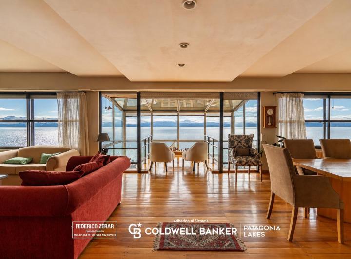 Casa · 440m² · 7 Ambientes · 2 Cocheras