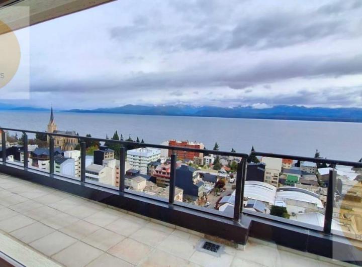 Departamento · 220m² · 5 Ambientes · 2 Cocheras
