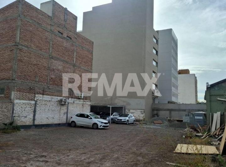 Terreno · 651m²