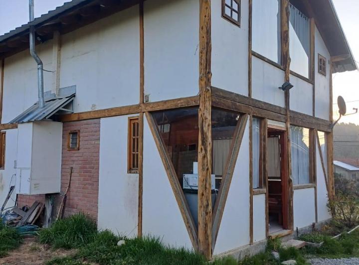 Casa · 96m² · 6 Ambientes