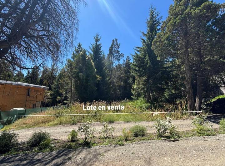 Terreno · 240m²