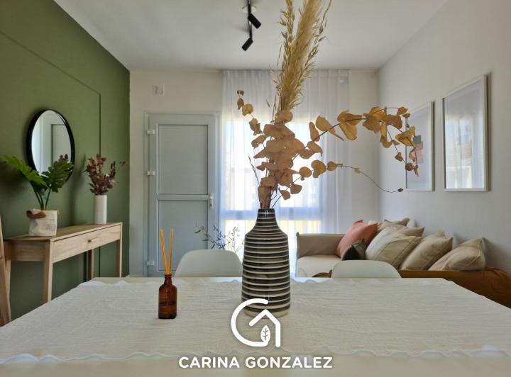 Casa · 43m² · 3 Ambientes · 2 Cocheras