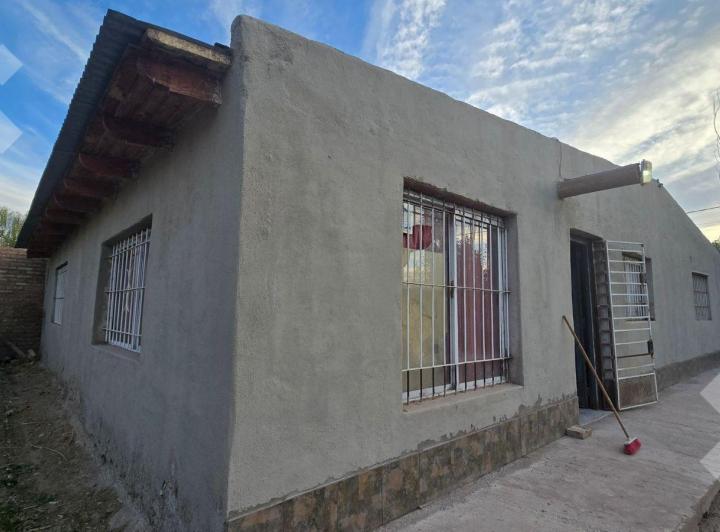 Casa · 110m² · 3 Ambientes · 2 Cocheras