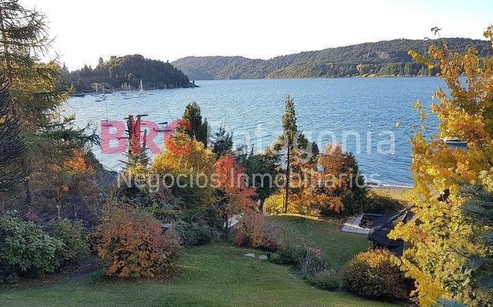 Casa · 435m² · 5 Ambientes · 2 Cocheras