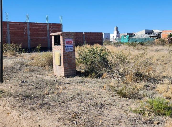 Terreno · 900m²