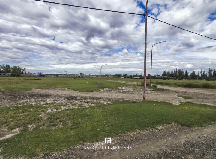 Terreno · 1044m²