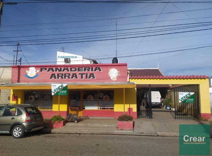 Casa · 4 Ambientes · 1 Cochera
