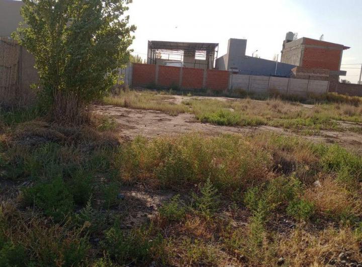 Terreno · 300m²