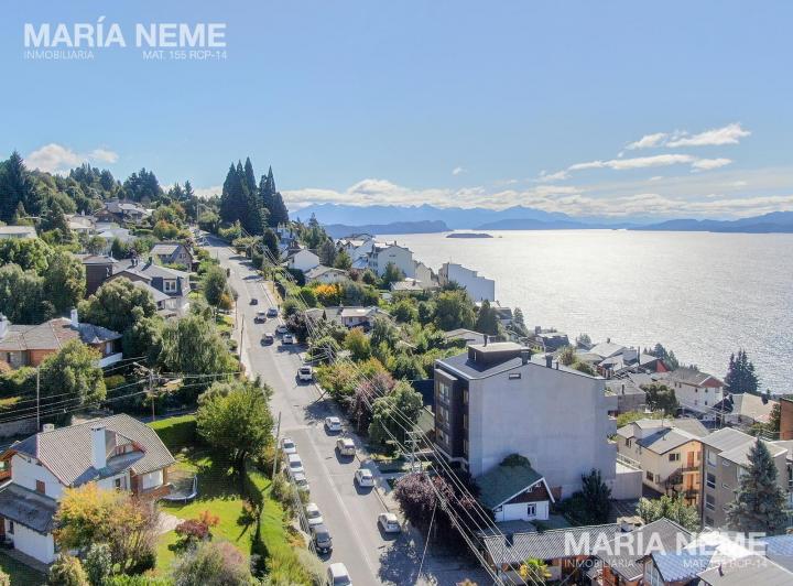 Terreno · 1600m² · 2 Cocheras