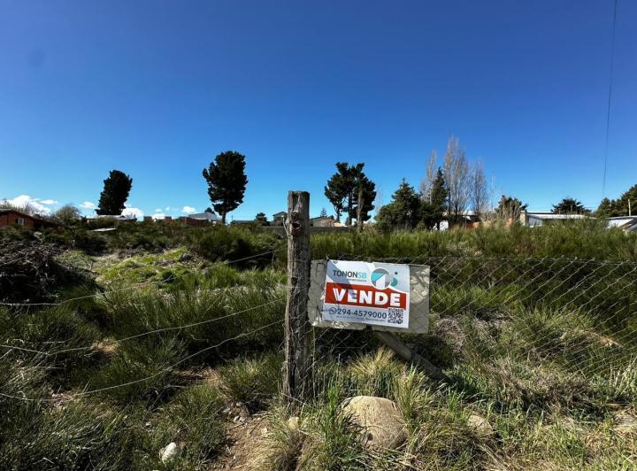 Terreno · 1050m²