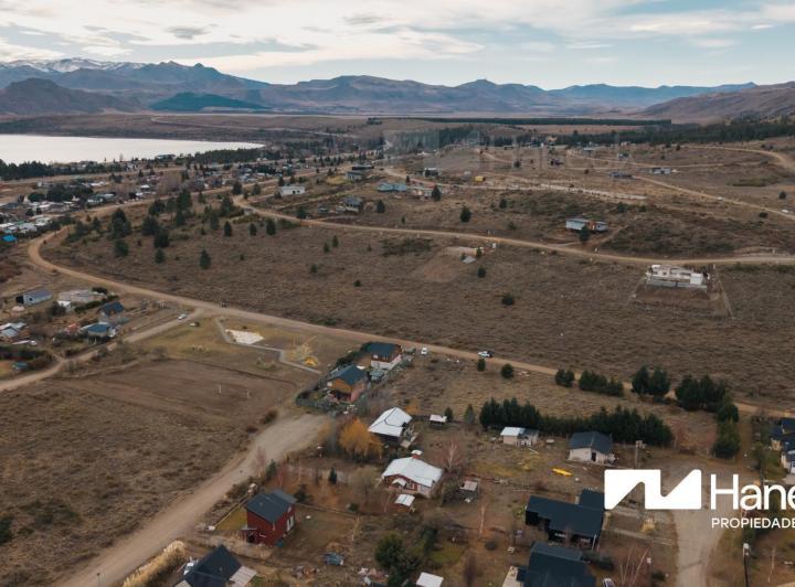 Terreno · 838m²