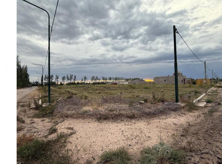 Terreno · 383m²