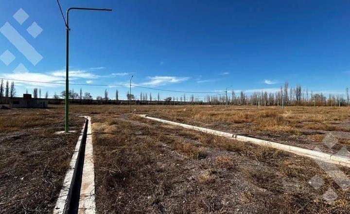 Terreno · 300m²