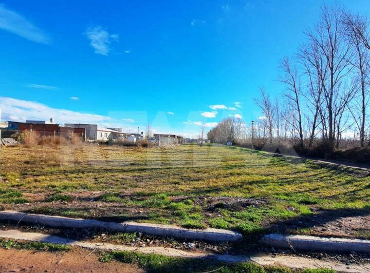 Terreno · 446m²